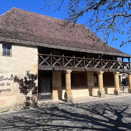 Сasa de vacaciones Charming House With Panoramic View In Domme-sarlat
