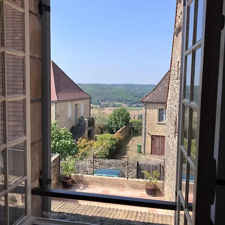 Charming House With Panoramic View In Domme-sarlat