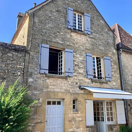 Charming House With Panoramic View In Domme-sarlat Сasa de vacaciones *
